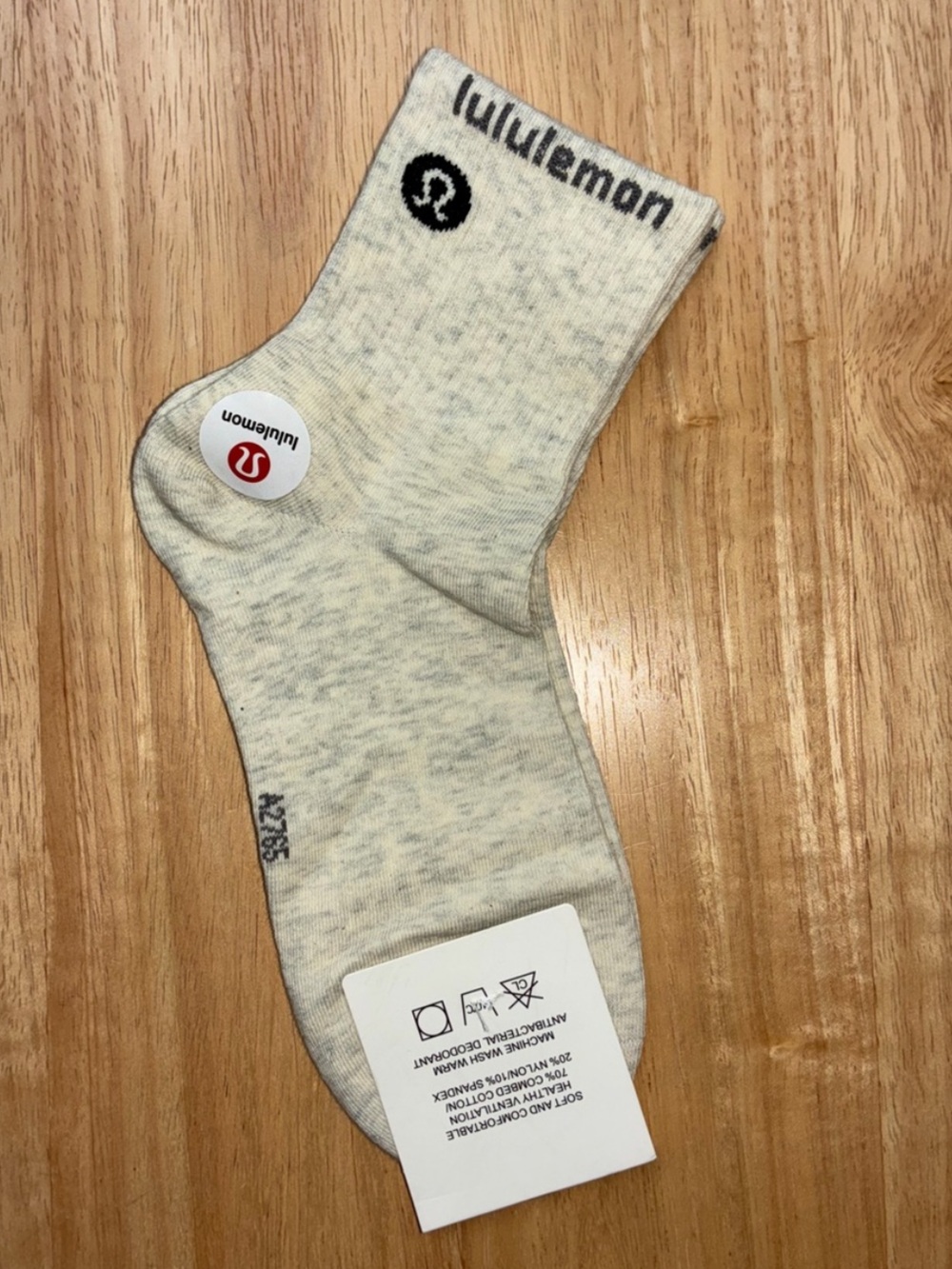Lululemon 3/4 Crew Socks in Heathered Oatmeal - Size S/M (NWT)